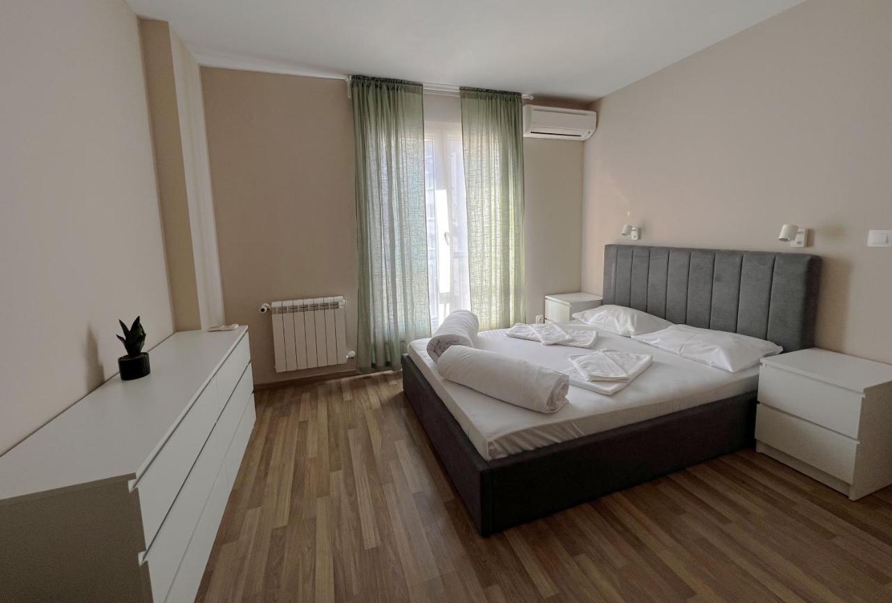 Lubata 5 Apartments - 2 Bedrooms Sofia Exterior photo